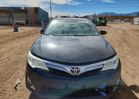 2014 Toyota Camry Xle V6 z USA, uszkodzony, nr VIN 4T1BK1FK9EU541481